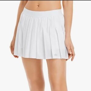 Alo yoga white tennis skirt